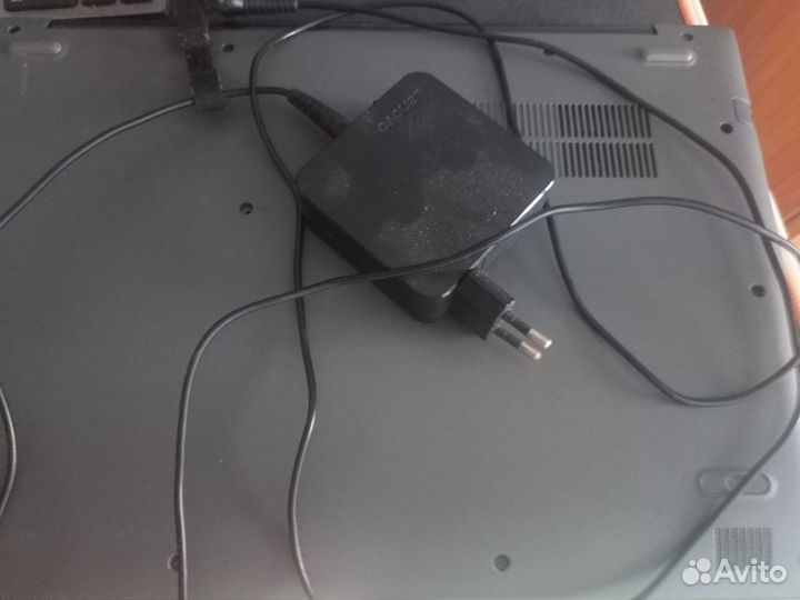 Ноутбук lenovo 80XV