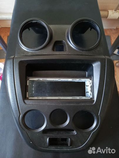 Борода под 1din магнитолу LADA Granta