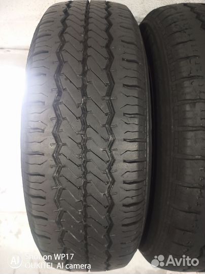 Hankook Radial RA08 215/70 R16C