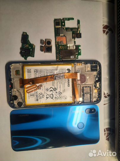 Huawei p20 lite в разбор, корпус и экран