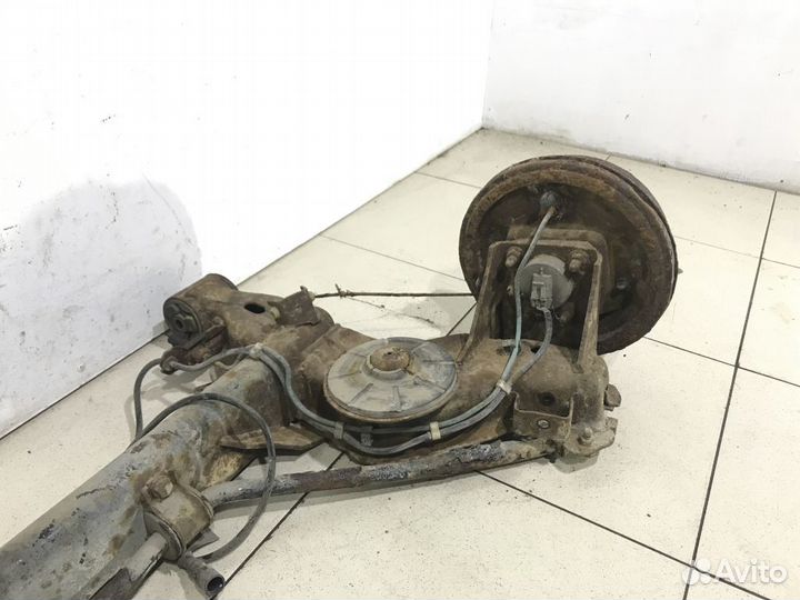 Балка задняя (подрамник)