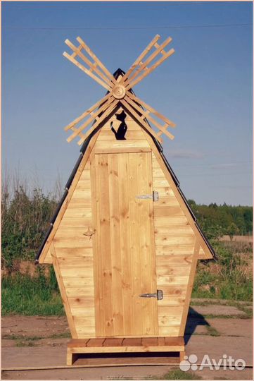 Дачный туалет с декором SPR