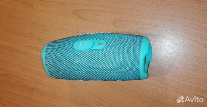 Продам колонку JBL Charge 5 Green