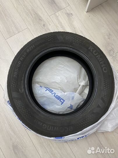 Kumho Ecowing ES31 205/55 R16