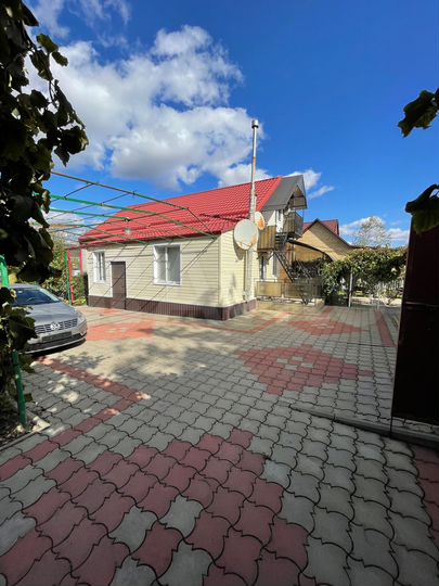 Дом 151 м² на участке 14,4 сот.