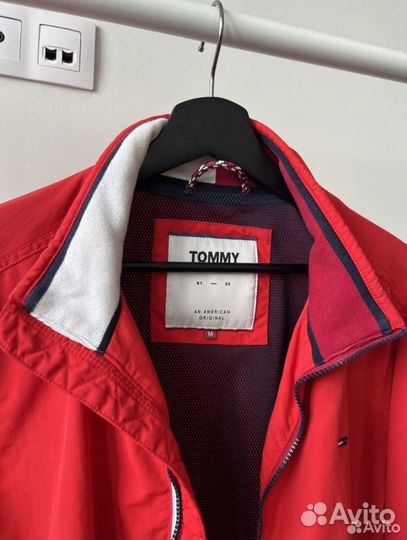 Tommy hilfiger куртка мужская красная