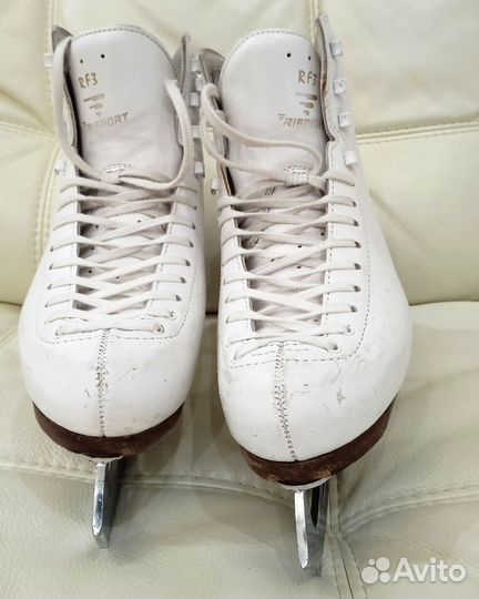 Фигурные коньки Risport RF3 255