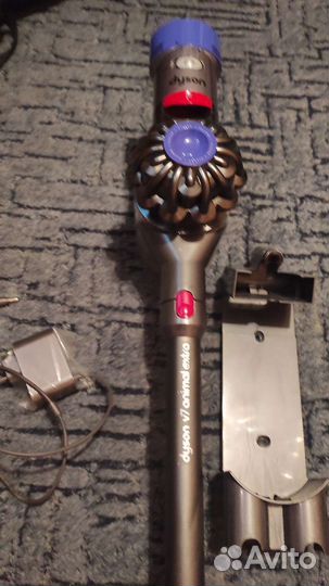Dyson v 7