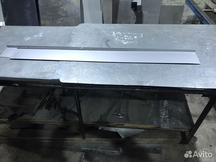 Угол из оцинкованной стали 0.5