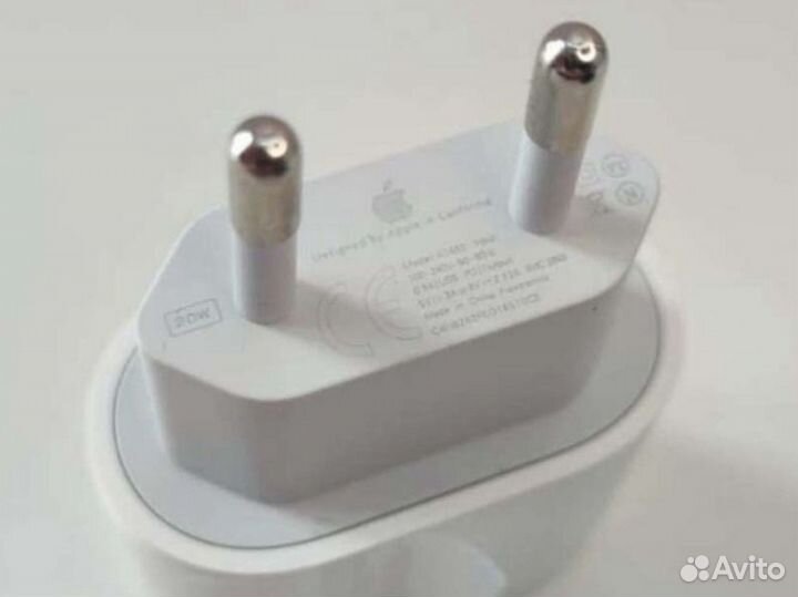 Блок зарядки iPhone 20W новый