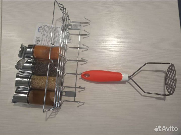 Подвесная полка для кухни или ванной