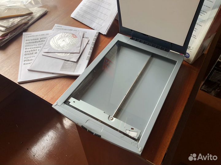 Сканер Canon CanoScan LiDE20