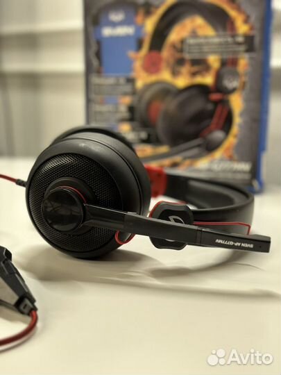 Проводные наушники