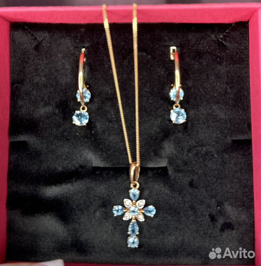 Золотые серьги с топазами