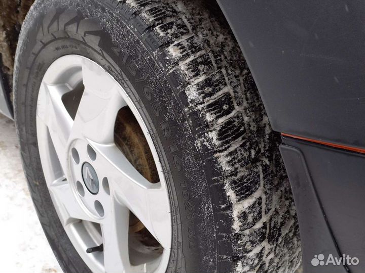 Nokian Tyres Nordman 7 SUV 215/65 R16