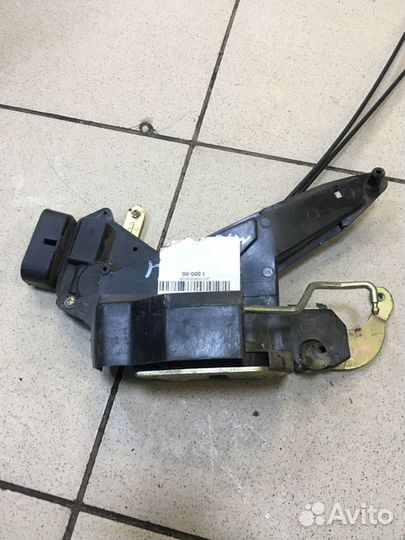 Замок дверной передний левый Geely Mk Cross