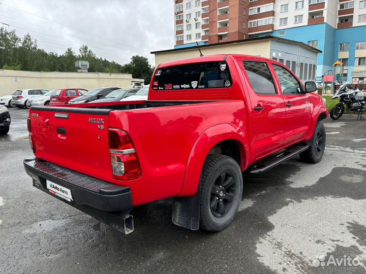 Toyota Hilux 2.5 МТ, 2012, 131 000 км