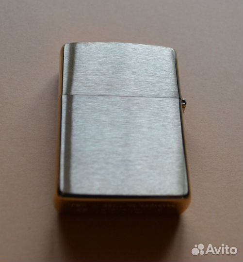 Зажигалка бензиновая zippo 204