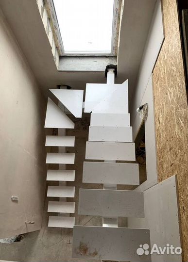 Лестницы г-образные