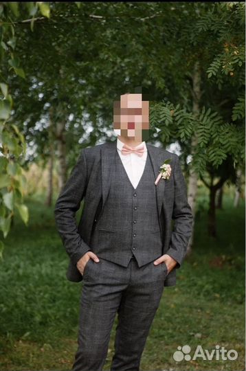Костюм мужской, тройка