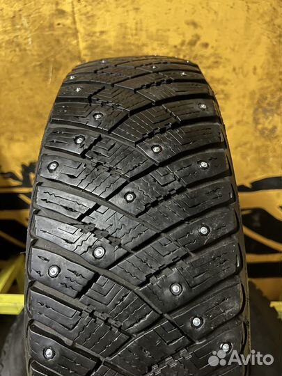 Goodyear Ultragrip Ice Arctic 185/65 R15