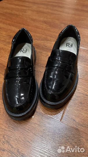 Лоферы женские 37 размер