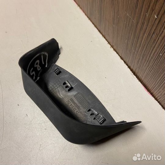 Накладка фонаря задняя правая Geely Monjaro