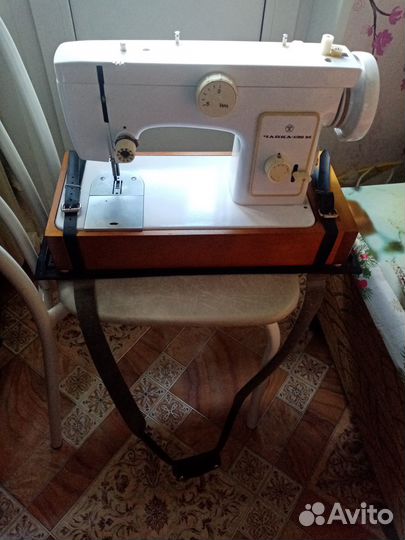 Швейная машинка чайка 132м
