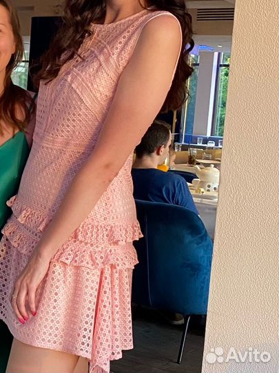 Платье розовое