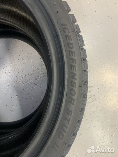 Grenlander Icedefensor Stud II 235/55 R17 103T