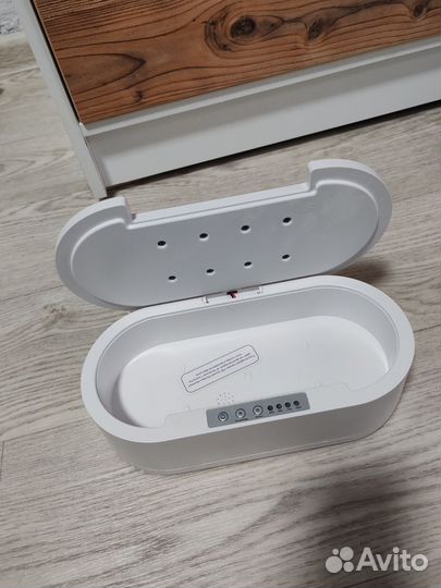 Ультрафиолетовый стерилизатор дезинфектор