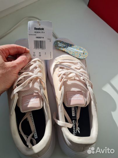 Кроссовки reebok женские 38