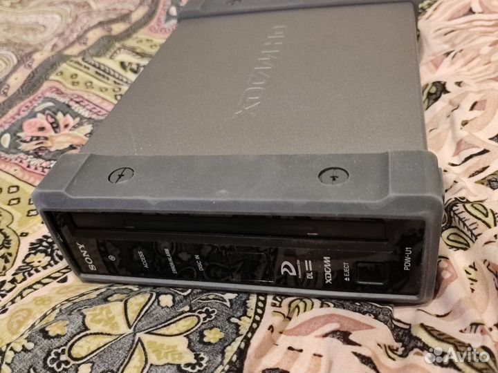 Бльрей привод sony PDW-U1