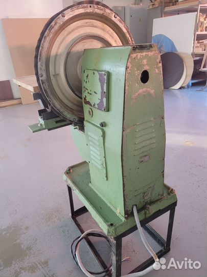 Станок шлифовальный дисковый