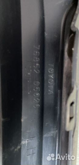 Губа переднего бампера toyota avensis