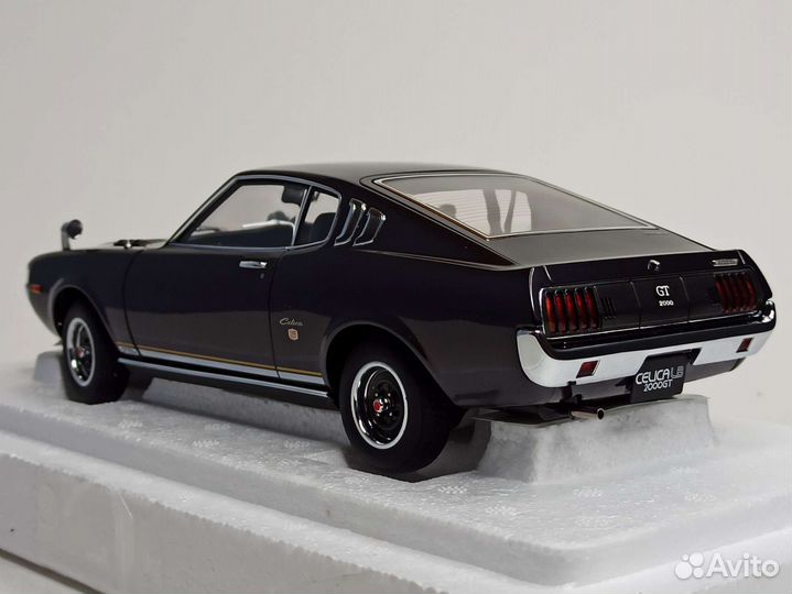 Toyota Celica 2000GT (RA25) 1:18 Autoart