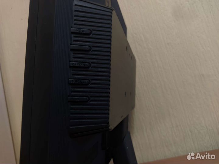 Монитор 19 дюймов LG Flatron L1953S