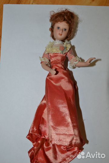 Кукла фарфоровая коллекционная