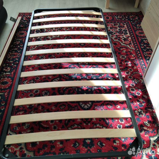 Кровать односпальная