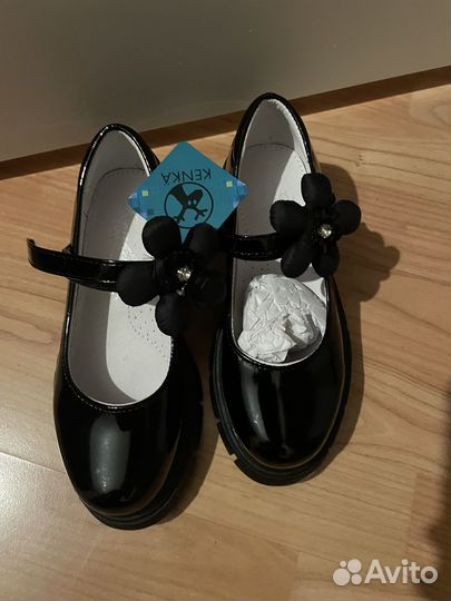 Туфли нарядные школьные Kenka новые 33
