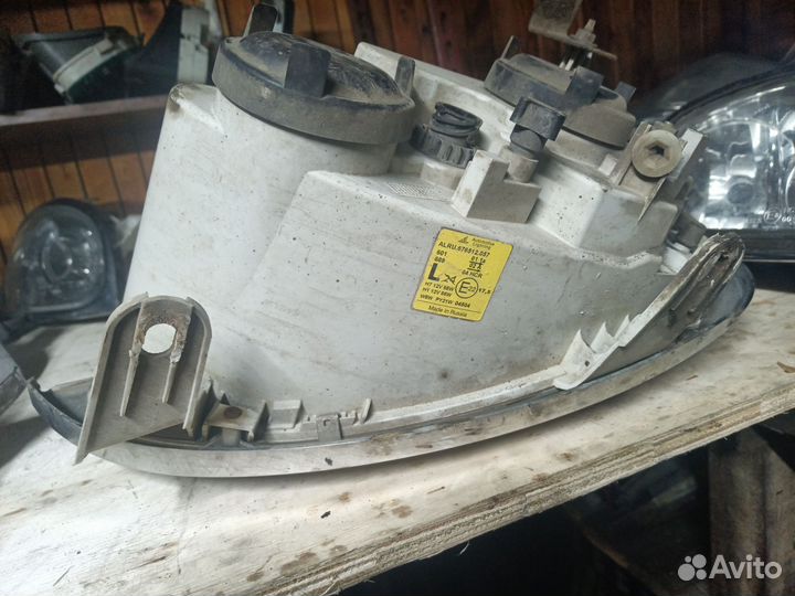 Фары на Волгу 31105