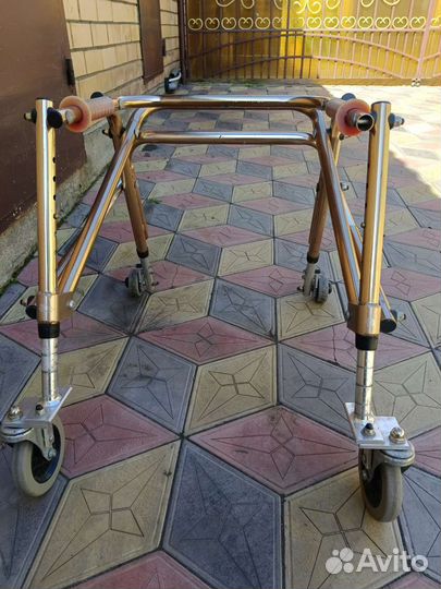 Ходунки для детей инвалидов при дцп