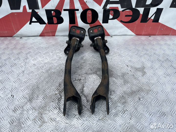 Рычаг задний продольный Suzuki Grand Vitara 3