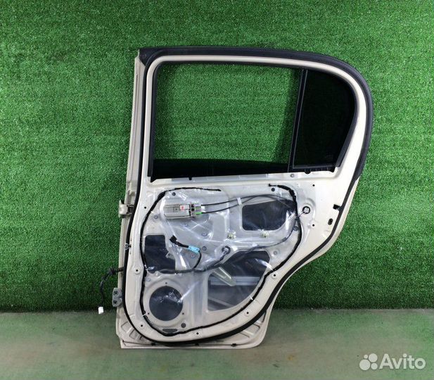 Дверь боковая задняя правая Toyota Passo KGC30
