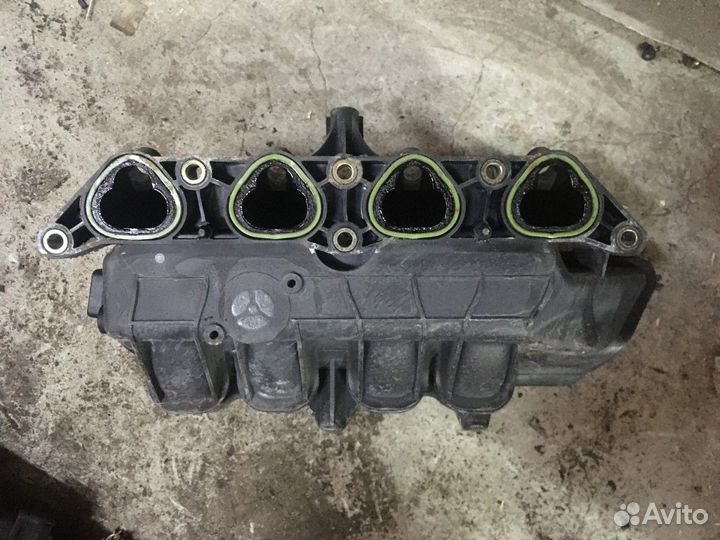 Коллектор впускной BBY (Volkswagen Polo)