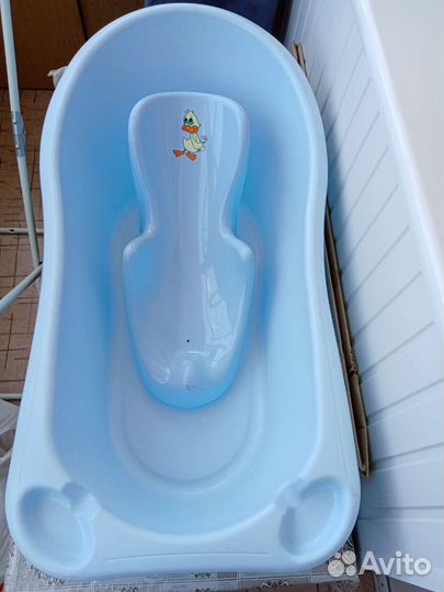 Ванночка для купания с подставкой