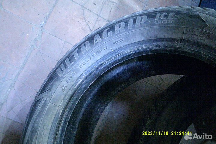 Goodyear Ultragrip Ice Arctic 225/55 R17