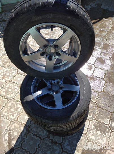 Диски с резиной r15