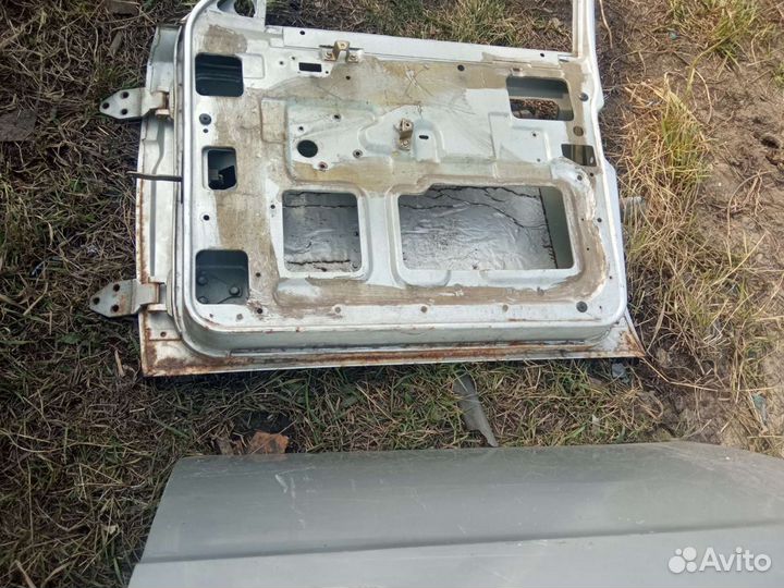 Двери газ 31105 Волга
