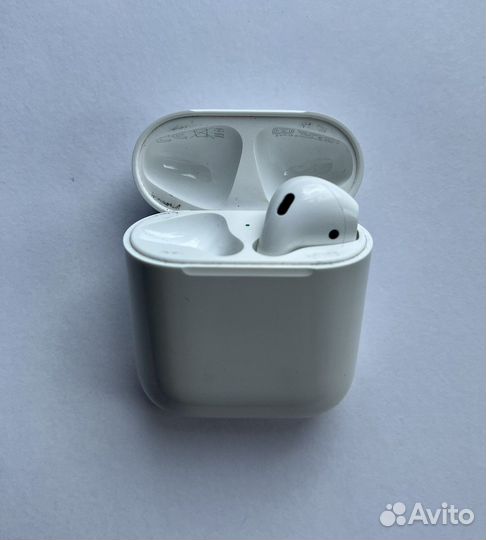 Airpods 1